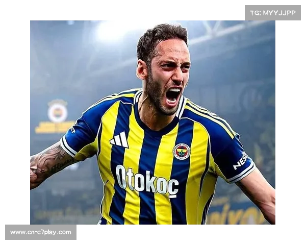 国米中场恰尔汗奥卢恢复训练，预计月底复出