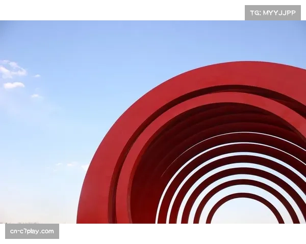 NEC奈梅亨训练基地红色弧线标记，可视化训练提升传中效率