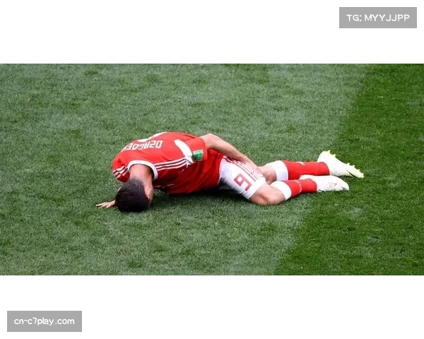 国米官方：中场核心巴雷拉左腿绳肌轻度拉伤，预计伤停三周